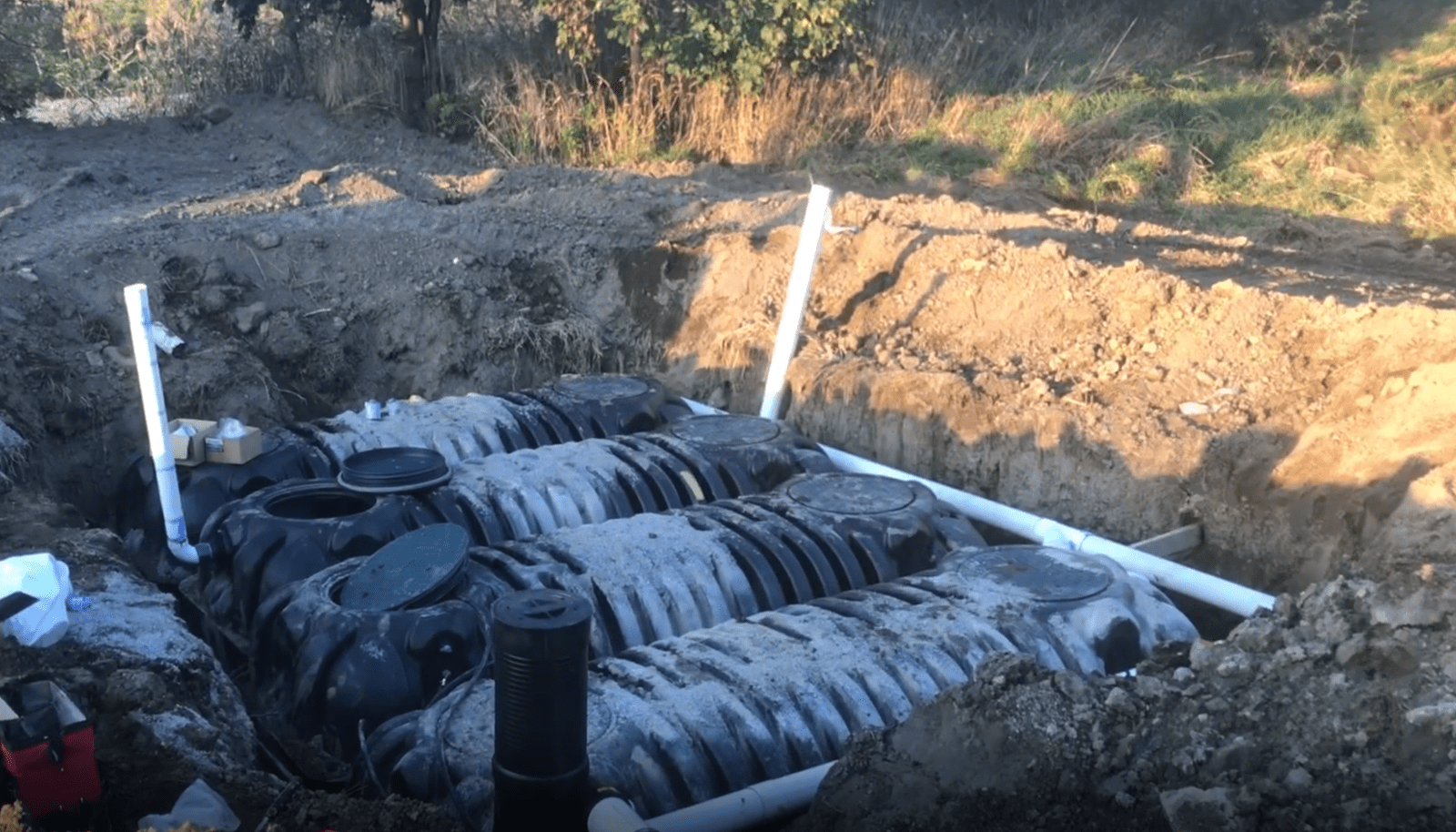 Dual Tanks Set in Pit